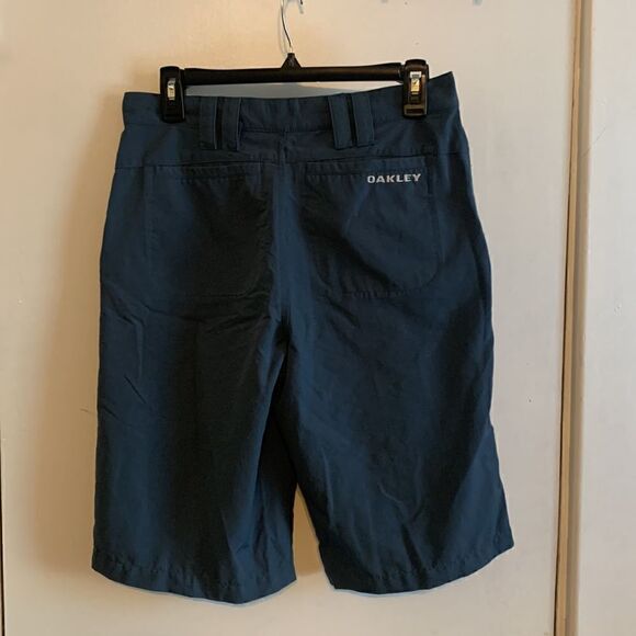 Oakley EUC blue shorts Size 28 - Picture 3 of 5